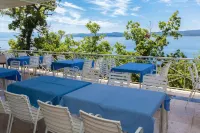 Holiday Resort Kačjak Hotel di Dramalj