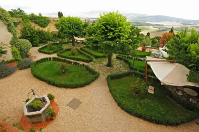 Relais Il Chiostro di Pienza Hotels near Historic Centre of the City of Pienza