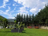 Jolnar Garden Hotel