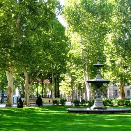 Tesla Boutique Apartments & Rooms