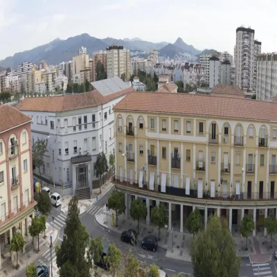 Albergue Inturjoven Málaga Hoteles cerca de Jardines de Picasso