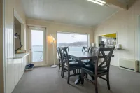 Sea Side House Toya Hotels in Date