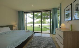 Palm Crescent Hua Hin