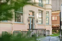 Hotel Georges Hotels in Де Хан