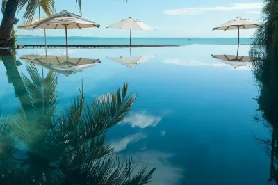 Boutique Hotel Marlin's Hotels near Praia do Madeiro