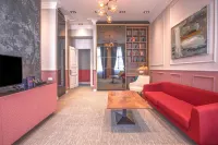 Heritage Hotel and Suites