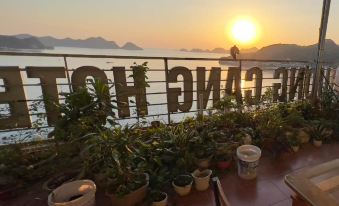 Huong Cang Sea View Hotel