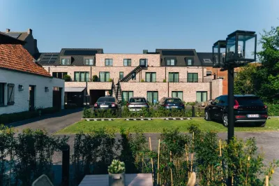 Factory Hotel فنادق في Beveren