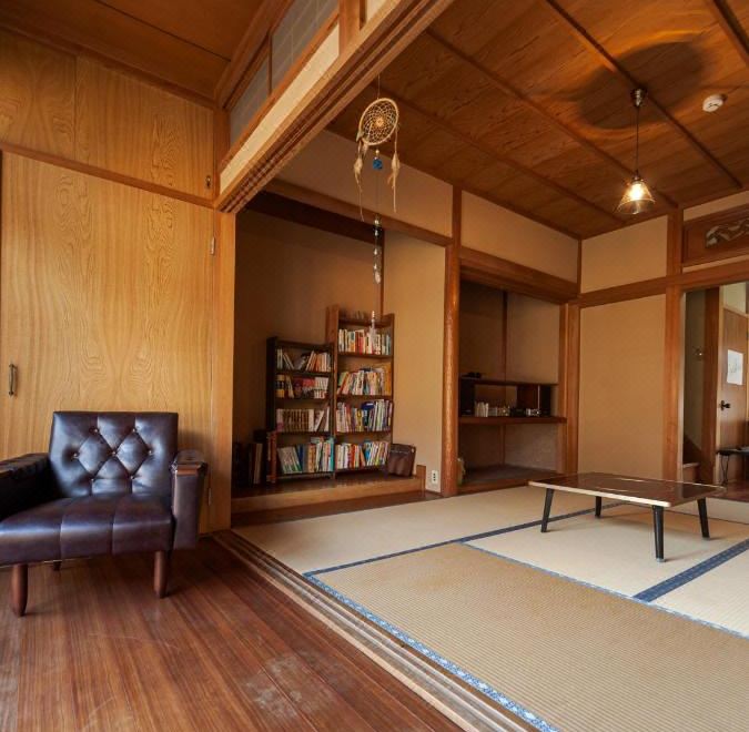 게스트하우스 메구루야의 내부 주방 공간