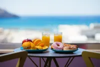 Sea View Luxury Apartments Hotels in Foinikas