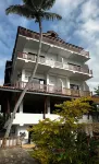 Lucky Monkey Inn and Restaurant Hotels near Taprobana