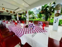 Sea Crest Hotel - breakfast