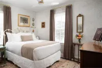 The Mason Cottage Downtown - 4-Star