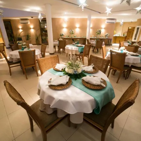 Abayomi Hotel
