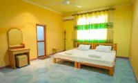 Jail Break Surf Inn Hoteles en Lankanfinolhu