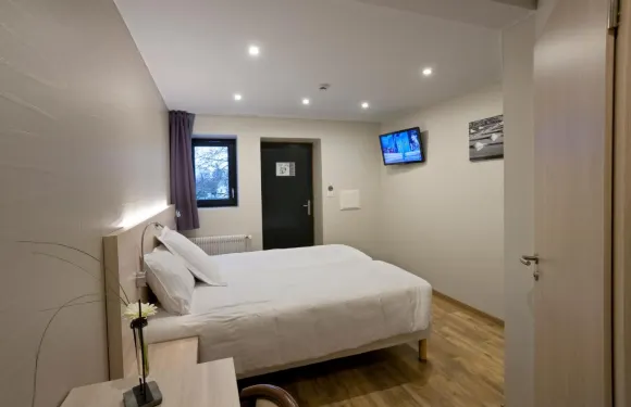 賽爾小酒館酒店