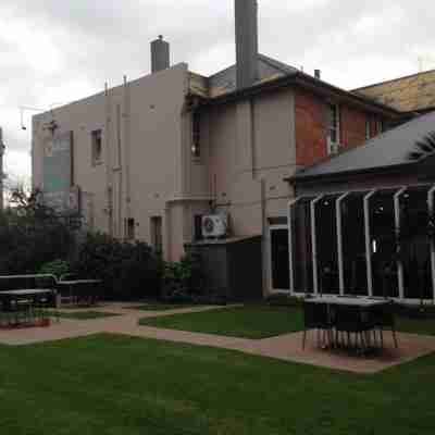 Burkes Hotel Motel Hotel Exterior