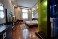 Gallery Art Hotel Hotels near Matsopoulos Mill