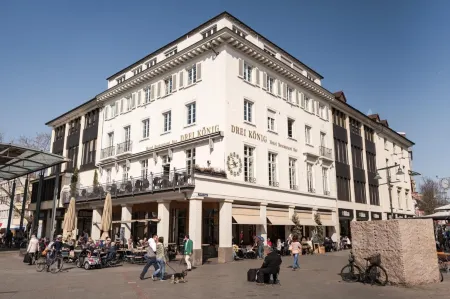 Kunsthotel "Drei König" am Marktplatz Stadt Lörrach Отели в г. Лёррах