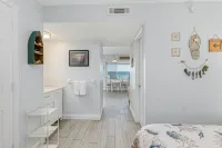 Tuckaway Shores Resort Hotels in Indialantic