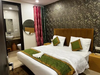 Roomquet Comfort Inn