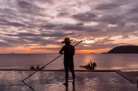 Bay's Inn Resort Hotels in Baler