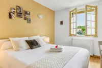 Logis Hôtel Restaurant du Commerce فنادق في Labastide-d'Armagnac