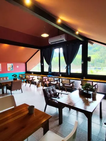 รูปภาพของโกลด์เด้นแซนด์ เขาหลัก รีสอร์ท