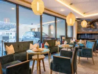 Hotel Alpenkönigin - Alpine Luxury Hotels in See