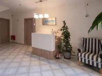 Aristo Apts
