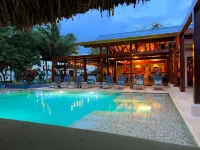 Catalina's Hideaway - Pools