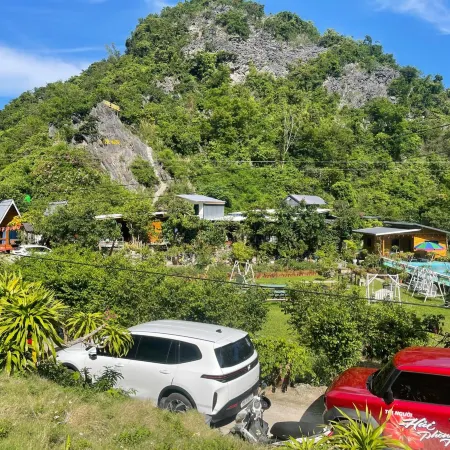 Cat Ba Love House