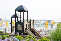 Champlin's Marina & Resort