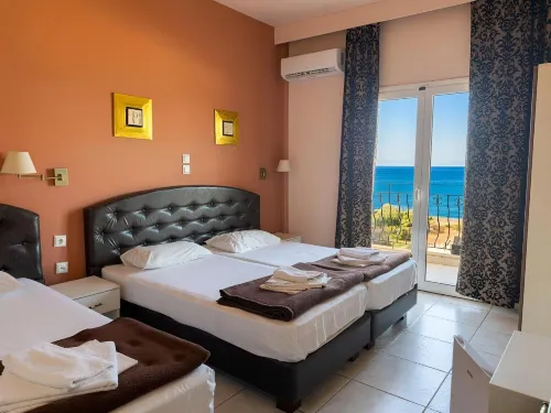 Plaza Hotel - Beach