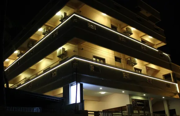 拉吉塞勒姆公寓