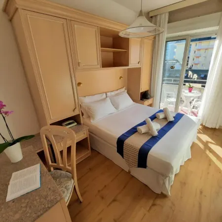 Hotel Margherita Отели рядом с достопримечательностью «Фаро»