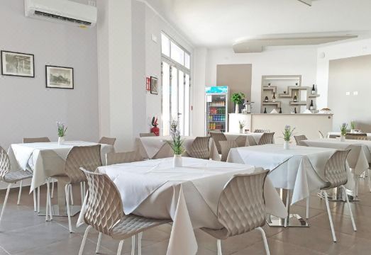 트래비니 호텔 레지던스