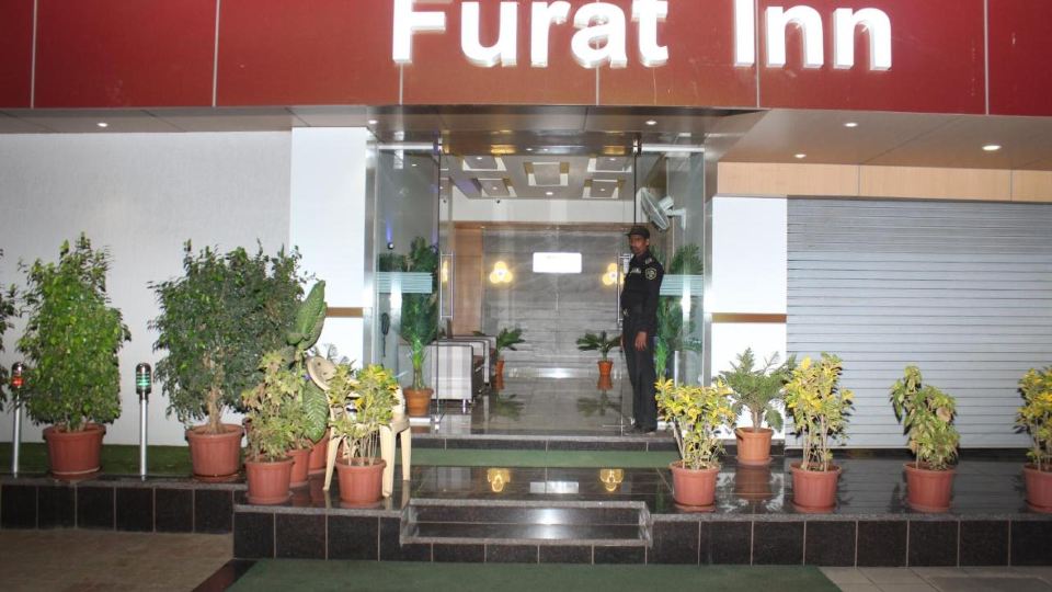 Hotel the Furat Inn