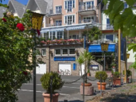 Hotel Zur Traube Hotels in Urzig