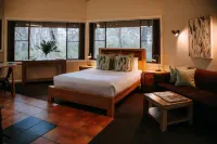 Federation Gardens & Possums Hideaway Hotels in Blackheath