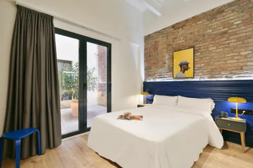 Arte Suites by Olala Homes