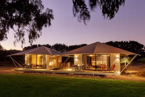 Olio Bello Lakeside Glamping