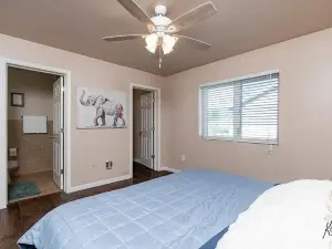 BirchHill Retreat Getaway Great Location !