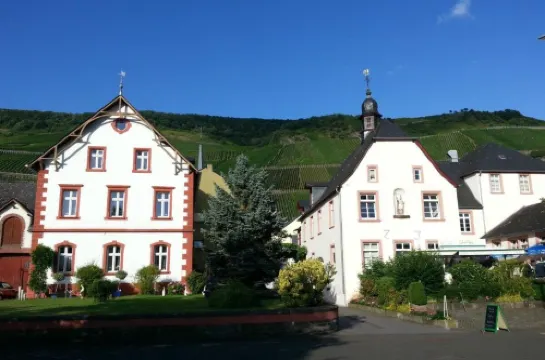 Weinhaus Hotel zum Josefshof Hotels in Zeltingen-Rachtig