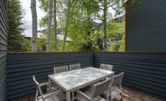 Space for All! Close to Lift 7, Fireplace, Hot Tub Condo