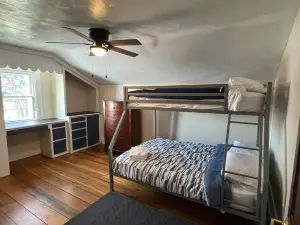 Spacious 5 Br Home w/ Hot Tub