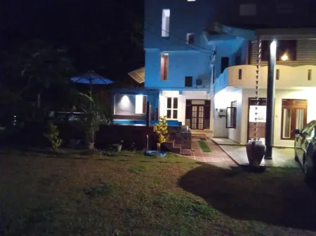 The Moose Weligama Отели рядом с достопримечательностью «Resthouse Handiya Bo Tree»