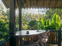 Tresna Bali Cabins and Cooking School Ubud エレファント ケーブ周辺のホテル