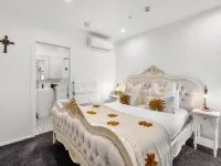 Orewa Beachcomber Hotels in Orewa