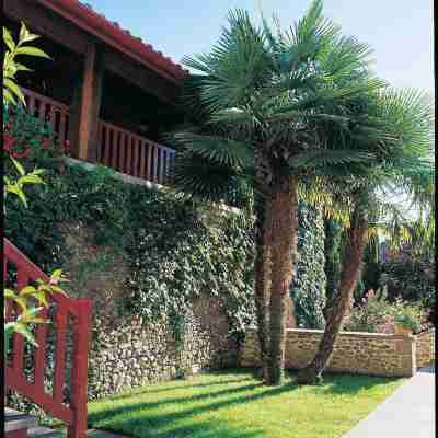 Hôtel des Pyrénées Hotel Exterior